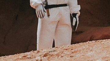 Elon Musk Will Move Within California A Few Times Before He Moves to Mars!